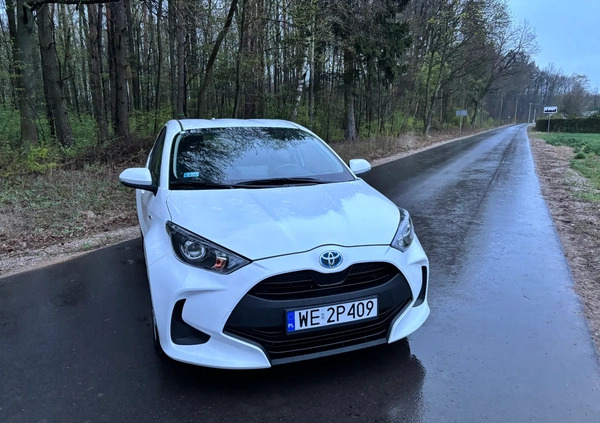 Toyota Yaris cena 60900 przebieg: 73000, rok produkcji 2021 z Niemodlin małe 596